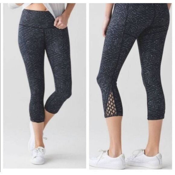 LULULEMON ATHLETICA True Self Crop II (Hi-Rise) 'Full On Luon 21' Size 4 - Picture 1 of 8